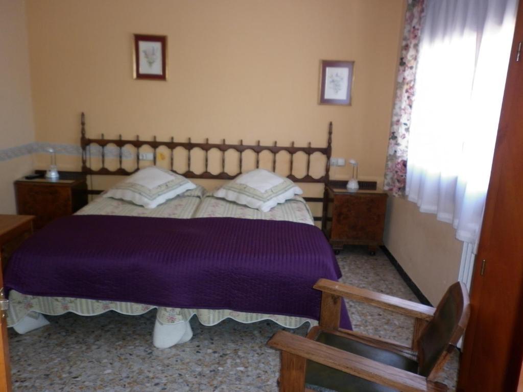 Fonda Cerdanya Otel Puigcerdà Oda fotoğraf